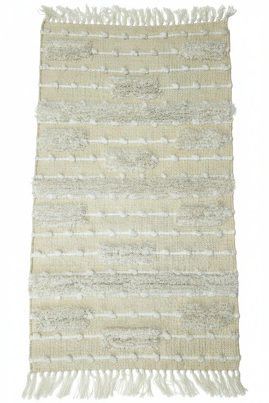 Petit tapis rectangulaire bohème chic 60x110 cm, couleur naturel avec motifs texturés en relief et franges, 100% coton.