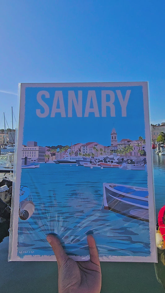 Vidéo — Présentation de l'affiche Rétropia Sanary directement sur le port de Sanary-sur-Mer, l'illustration confrontée au décor réel qui l'a inspirée — LLX ConceptStore
